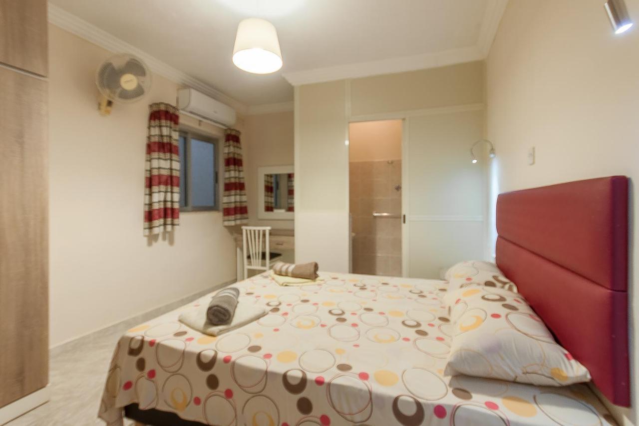 Pool And Sea Merill Apartments - Happy Rentals เมลลิฮา ภายนอก รูปภาพ